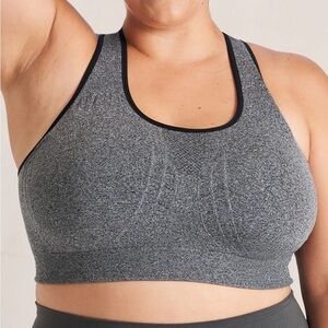 NWT Truekind® Seamless Racerback Sports Bra Size:Large Color: Heather Gray